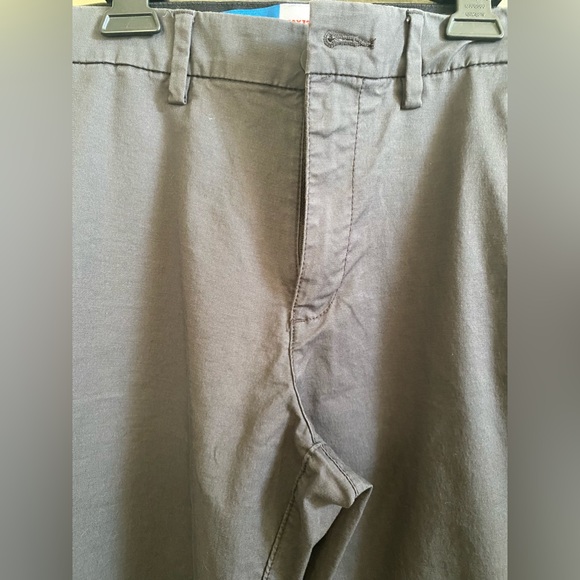 Old Navy Ultimate Tech Slim Pants - Picture 5 of 7